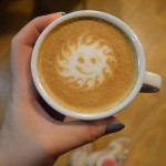 Latte art słońce
